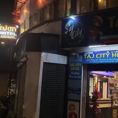 Taj City Hotel آغْرا المظهر الخارجي الصورة