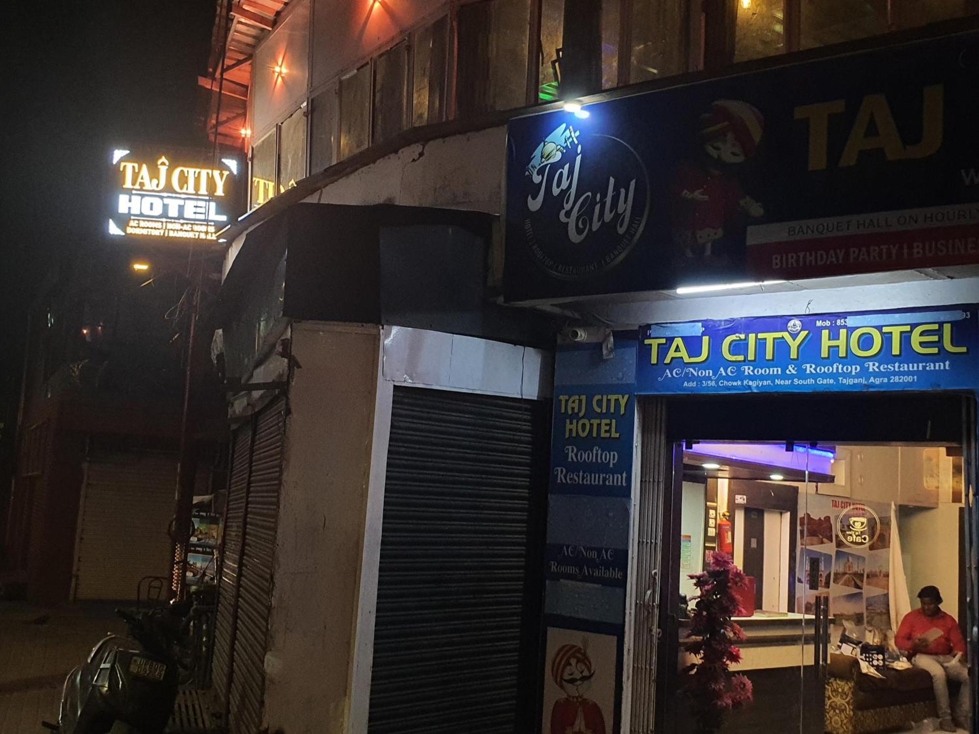 Taj City Hotel آغْرا المظهر الخارجي الصورة
